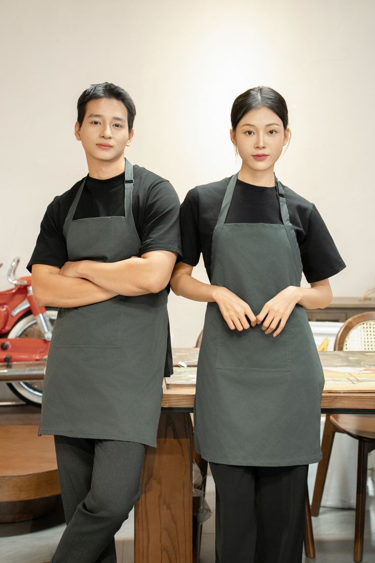 Áo đồng phục quán cafe được tư vấn theo thương hiệu