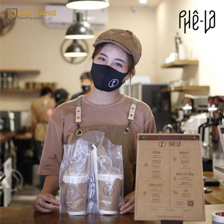 Đồng phục cần được kiểm tra trong bối cảnh vận hành thật, không chỉ nhìn trên bản thiết kế.